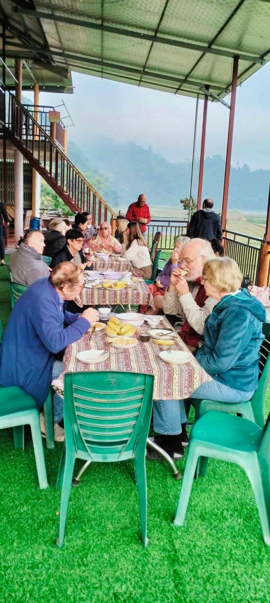 Ba Be Homestay - Nha Nghi Tran Thuc Bac Kan Esterno foto